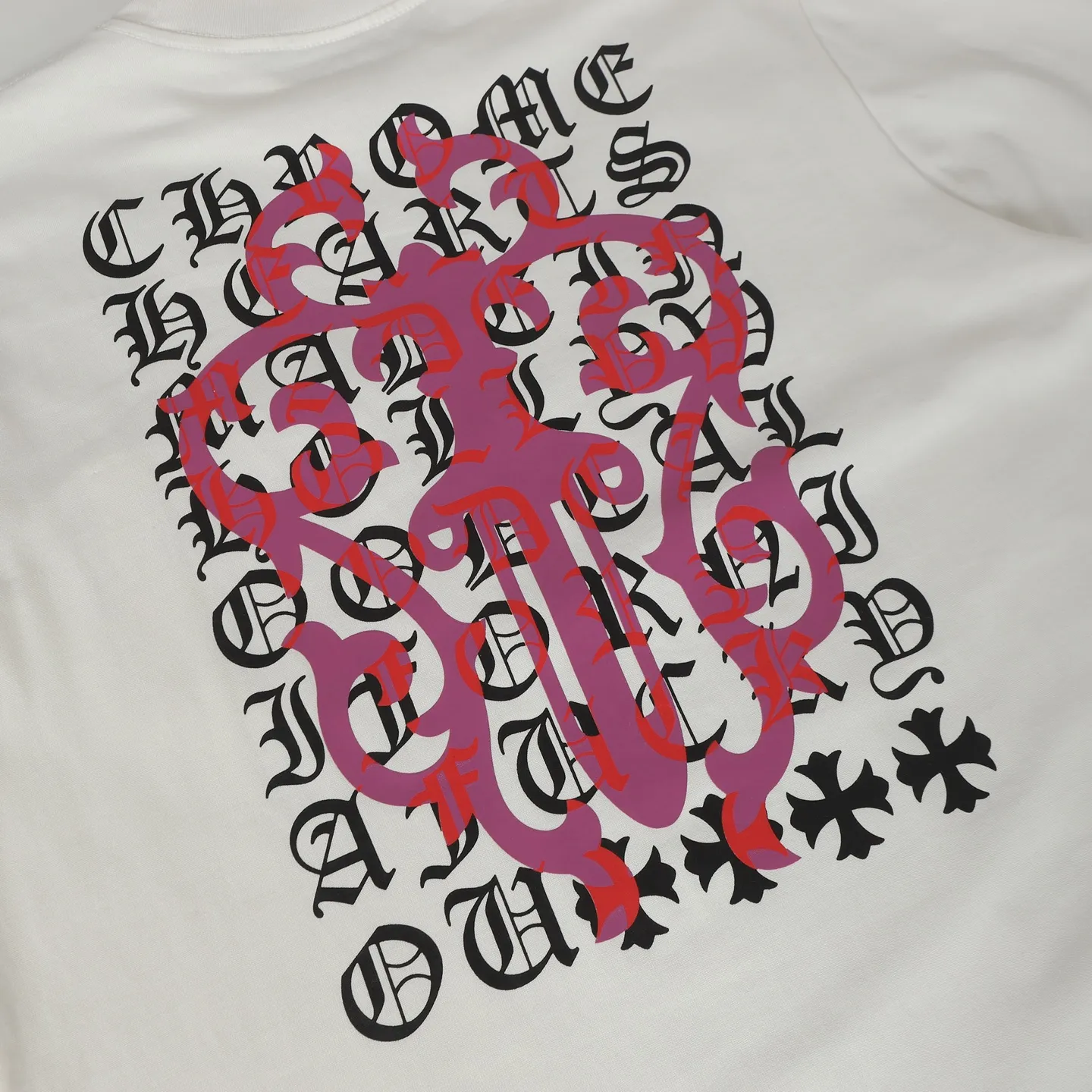 🅿️270 Come Hearts/Kro Heart Sanskrit Sword Printed Long Sleeve, great for autumn and winter! Chest pockets, high weight threads on collar and cuffs, custom woven and dyed 280g double yarn pure cotton fabric, washed anti-counterfeiting tags and other auxiliary labels are all in the correct version, super conspicuous, super pretty, super stylish, same style for men and women! The overall upper body highlights fashion and individuality, and it is a recommended T-shirt for couples to wear together!! Color: black/white Size: XS-L